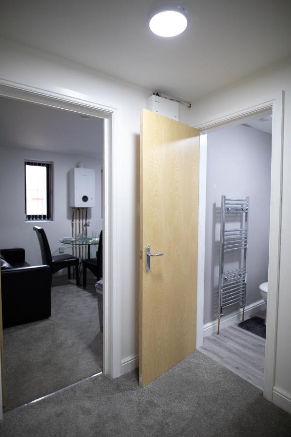 City Lodge Serviced Apartments Worcester City Centre - Parking Esterno foto