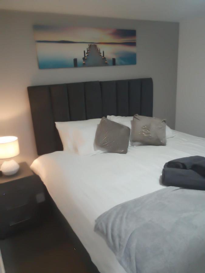 City Lodge Serviced Apartments Worcester City Centre - Parking Esterno foto