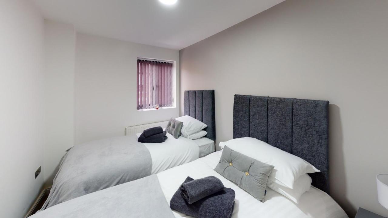 City Lodge Serviced Apartments Worcester City Centre - Parking Esterno foto